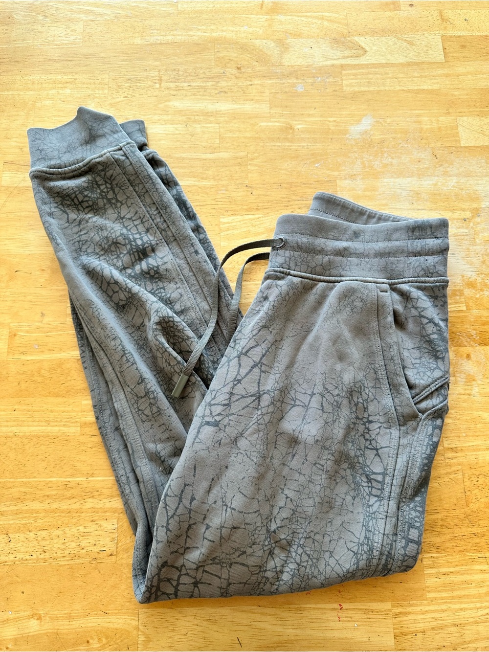 Lululemon jogger sweatpants size 0